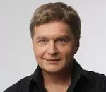 Števo Skrúcaný<br><span>herec, moderátor, kabaretiér, humorista a spevák</span>